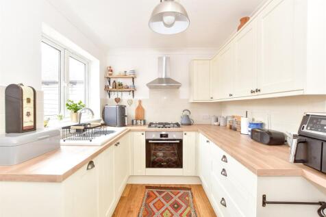 2 bedroom semi-detached bungalow for sale