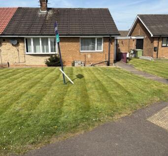 2 bedroom semi-detached bungalow for sale