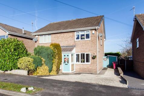 2 bedroom semi-detached house for sale