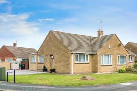 3 bedroom semi-detached bungalow for sale