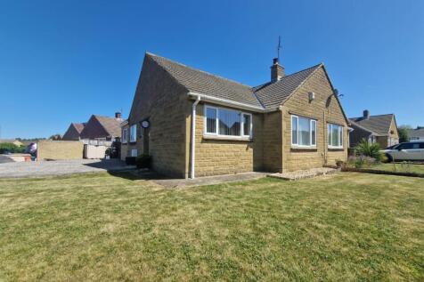3 bedroom semi-detached bungalow for sale