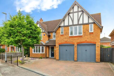5 bedroom detached house for sale