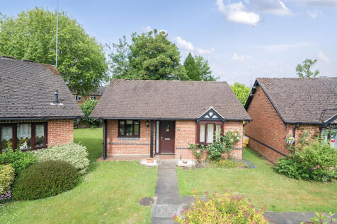 Sherwood Gardens, Oxfordshire RG9 2 bed bungalow for sale