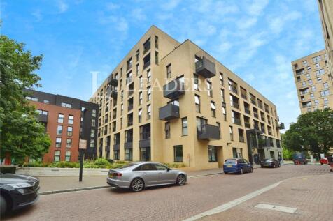 Burgess Springs, Chelmsford, Essex 2 bed apartment for sale