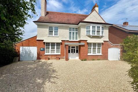 Fairfield Road, Saxmundham, Suffolk 6 bed detached house for sale