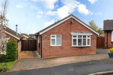 59 Hook Farm Road, Bridgnorth... 2 bed bungalow for sale