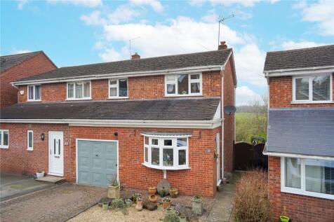 120 Dunval Road, Bridgnorth, Shropshire 3 bed semi