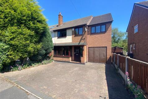 4 bedroom semi-detached house for sale