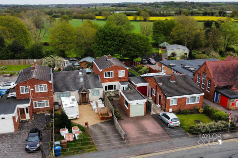 Drayton Lane, Drayton Bassett 3 bed semi