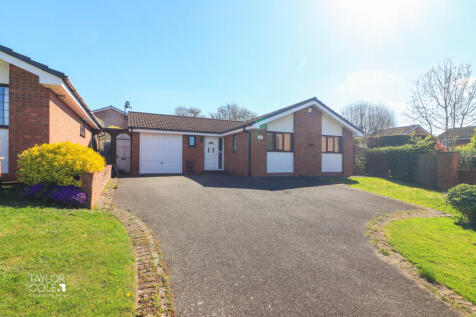 Morpeth, Dosthill 3 bed detached bungalow for sale