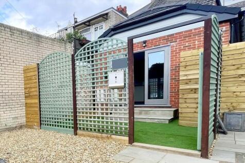 Christchurch Road, Bournemouth 1 bed apartment for sale