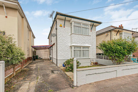 Barnes Crescent, Bournemouth 3 bed detached house for sale