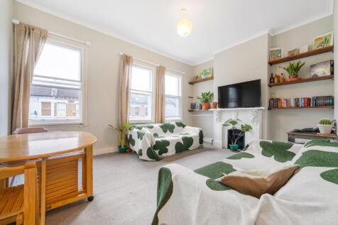 Solon Road, SW2 2 bed flat for sale