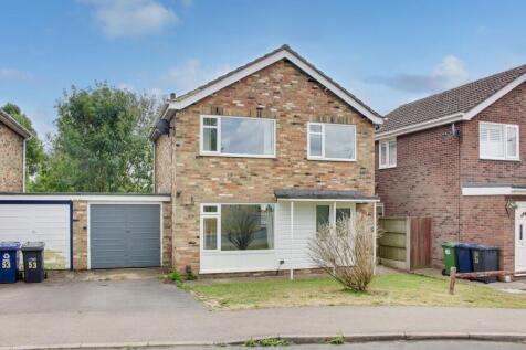 Layton Crescent, Huntingdon PE28 3 bed detached house for sale
