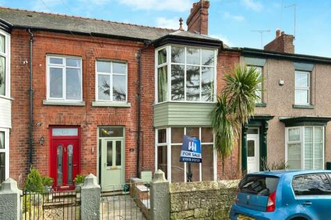 4 bedroom terraced house for sale