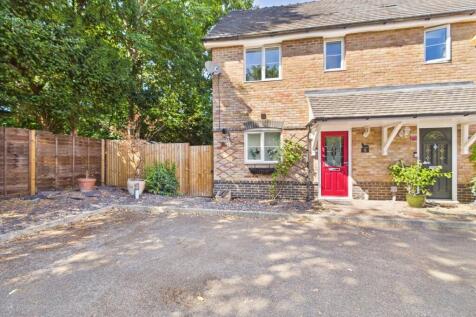 Pantile Close, Tilehurst, Reading... 3 bed semi