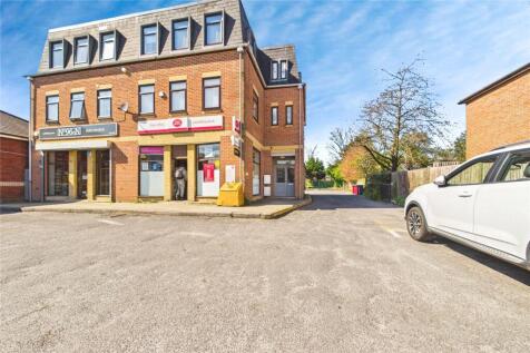 School Road, Tilehurst, Reading... 2 bed apartment for sale