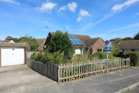 2 bedroom detached bungalow for sale