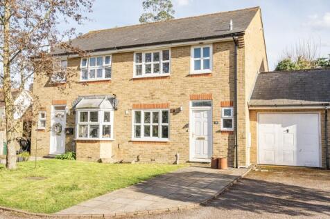 2 bedroom semi-detached house for sale