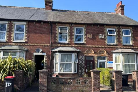 4 bedroom terraced house for sale