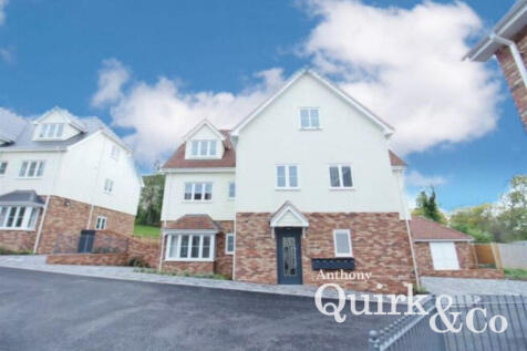 Catherine Road, Benfleet, SS7 2 bed apartment for sale