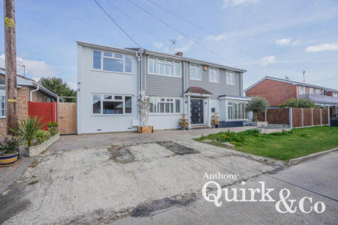 Ouida Road, Canvey Island, SS8 4 bed detached house for sale