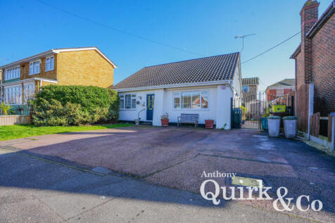 3 bedroom detached bungalow for sale