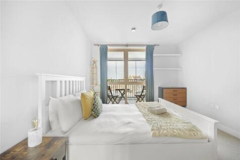 1 bedroom flat for sale