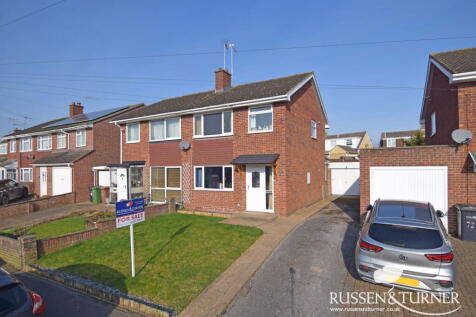 Fenland Road, King's Lynn PE30 3 bed semi