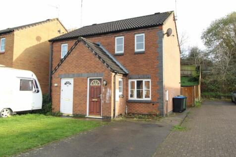 Rye Hill Avenue, Lutterworth LE17 2 bed semi