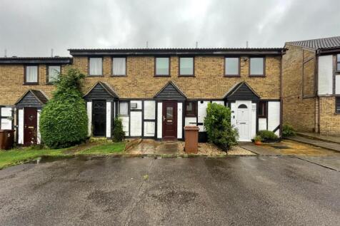 Lamplighters Close, Hempstead 2 bed terraced house for sale