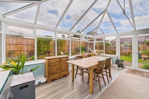 Church Road, Thurston 3 bed bungalow for sale