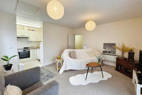 1 bedroom flat for sale