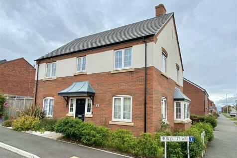 4 bedroom detached house for sale