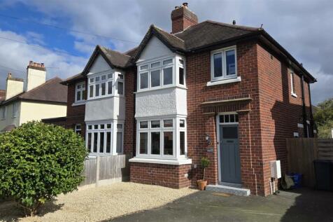 76 Oakfield Road, Shrewsbury, SY3 8AL 3 bed semi