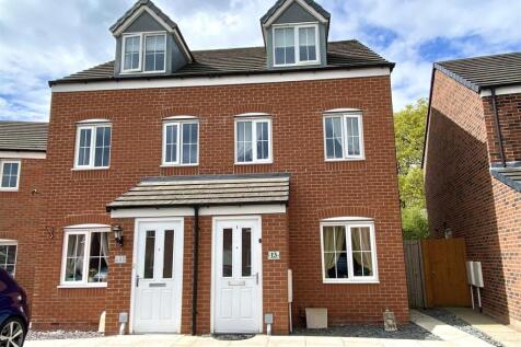 13 Broadhead Drive, Shrewsbury SY1 4FB 3 bed semi