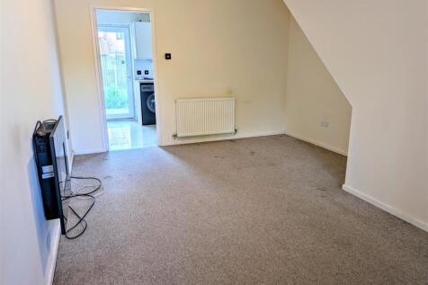 73 Lambourn Drive, Shrewsbury, SY3 5NE 2 bed terraced house for sale