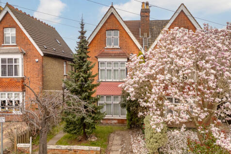 Salisbury Road, Wimbledon SW19 4 bed semi