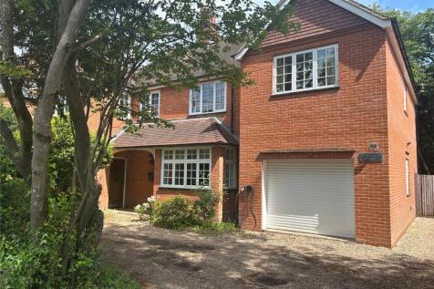Ravensworth Road, Mortimer West End... 5 bed detached house for sale
