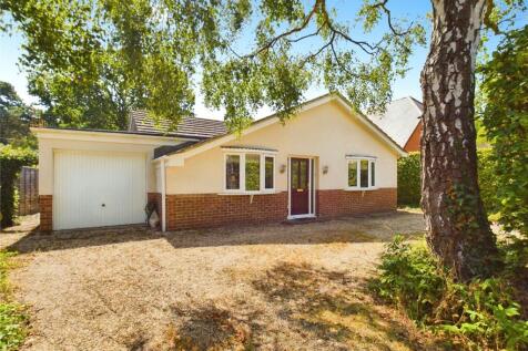 Shortheath Lane, Sulhamstead... 4 bed bungalow for sale