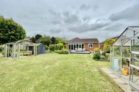Fishergate, Sutton St James PE12 0EN 2 bed detached bungalow for sale