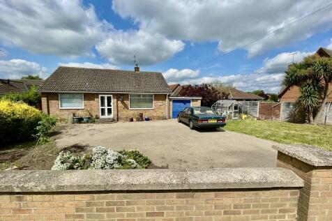 2 bedroom detached bungalow for sale