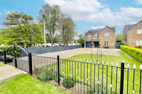Boston Road South, Holbeach 4 bed detached house for sale