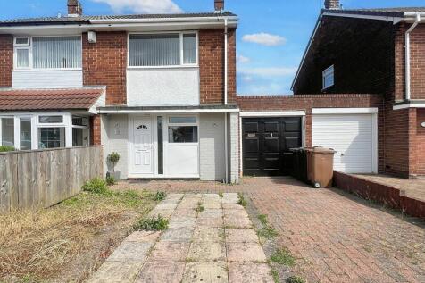 Embleton Road, north shields, North... 2 bed semi