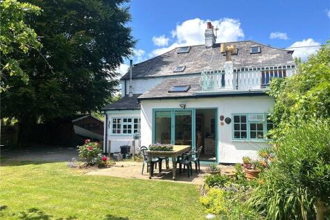 Broadhempston, Nr Totnes 4 bed detached house for sale