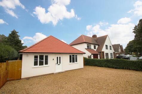 Gipsy Lane, Kettering... 4 bed detached bungalow for sale