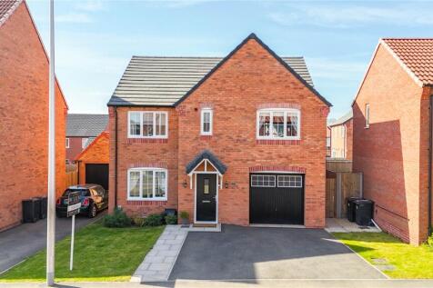5 bedroom detached house for sale