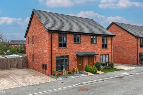 3 bedroom semi-detached house for sale