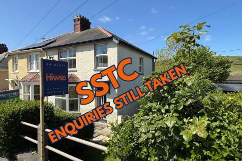 3 bedroom semi-detached house for sale