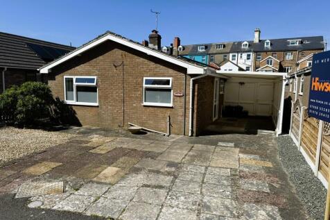 Church Street, Borth SY24 2 bed detached bungalow for sale